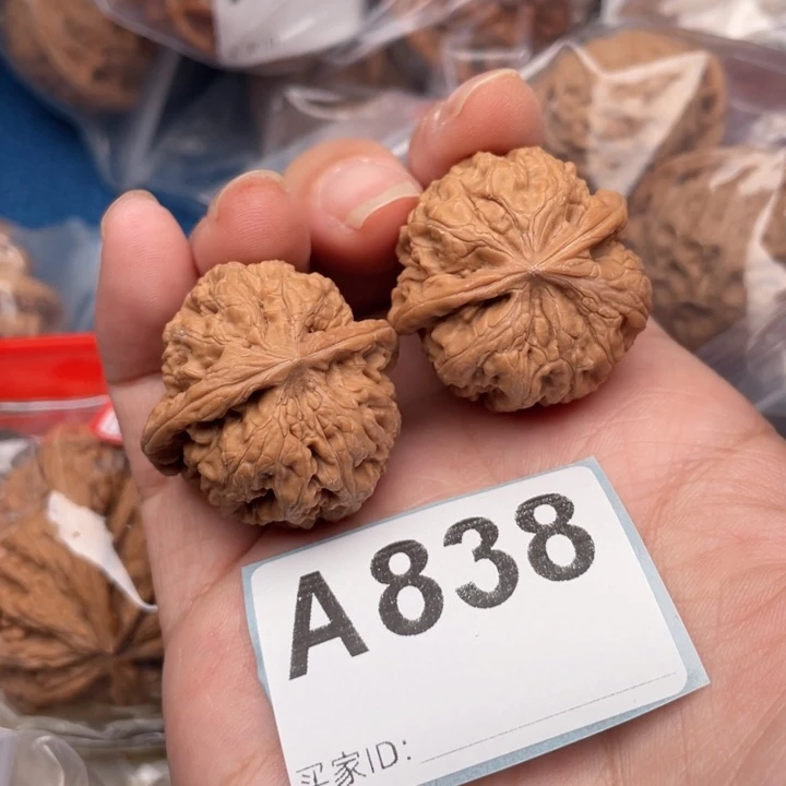 文玩核桃吊坠核桃