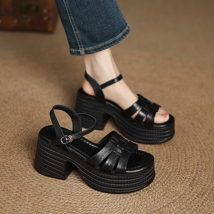 轻奢鞋子复古港风9cm粗跟罗马鞋女聚氨酯底露趾夏季新款真皮凉鞋