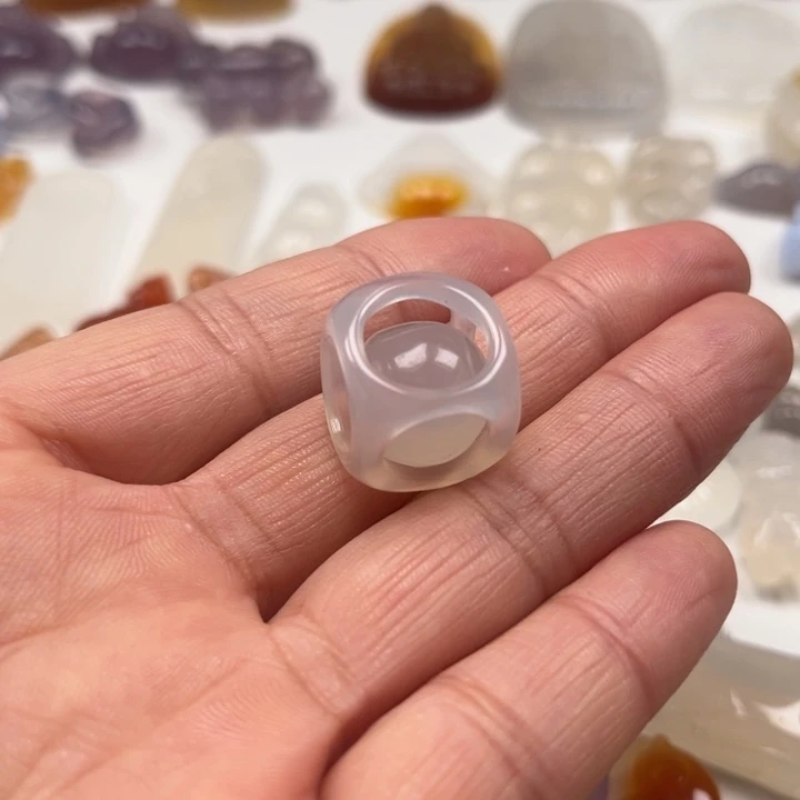 玛瑙/玉髓未镶嵌颈饰