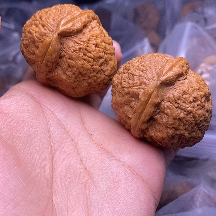 文玩核桃把件   125