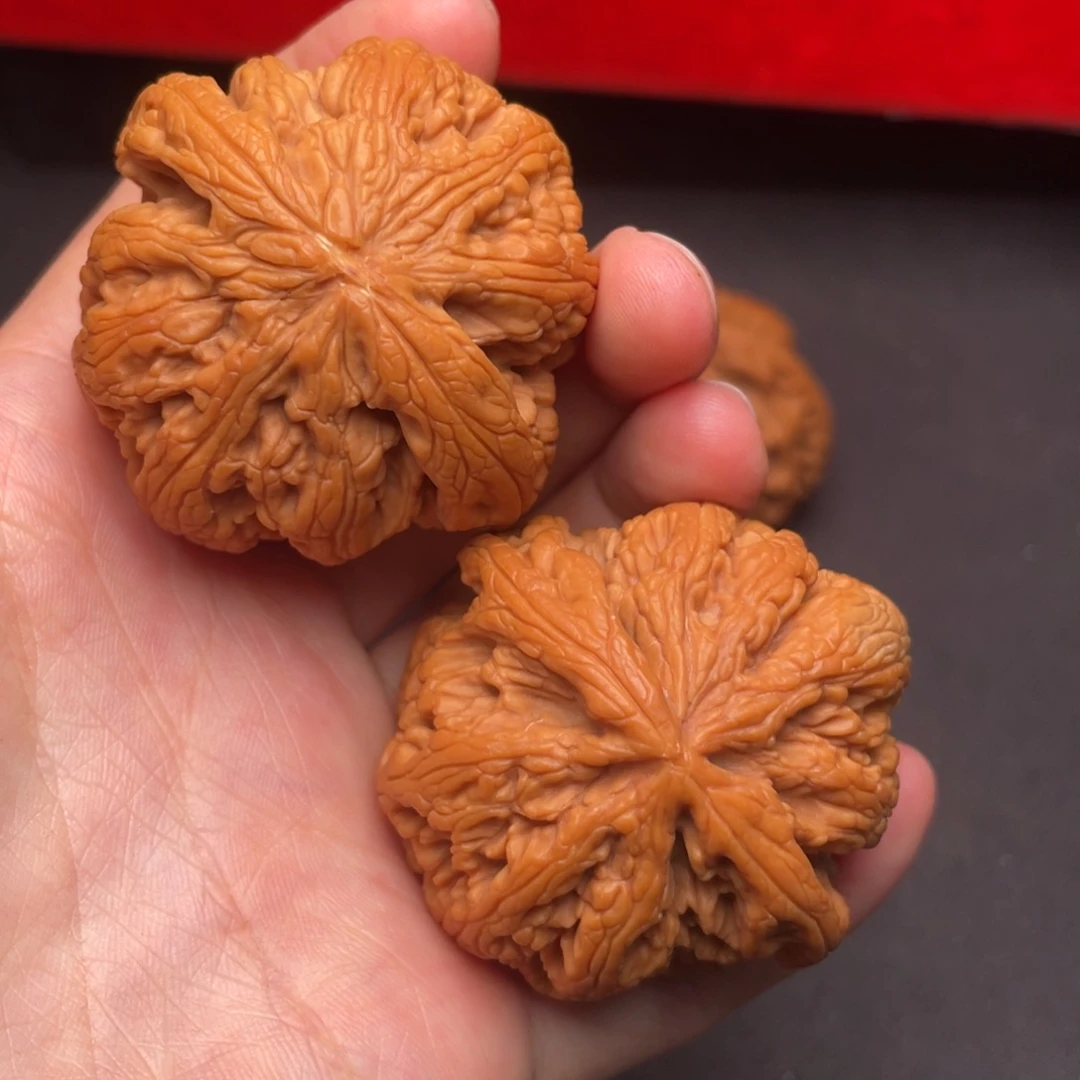 文玩核桃吊坠秦岭野生文玩核桃