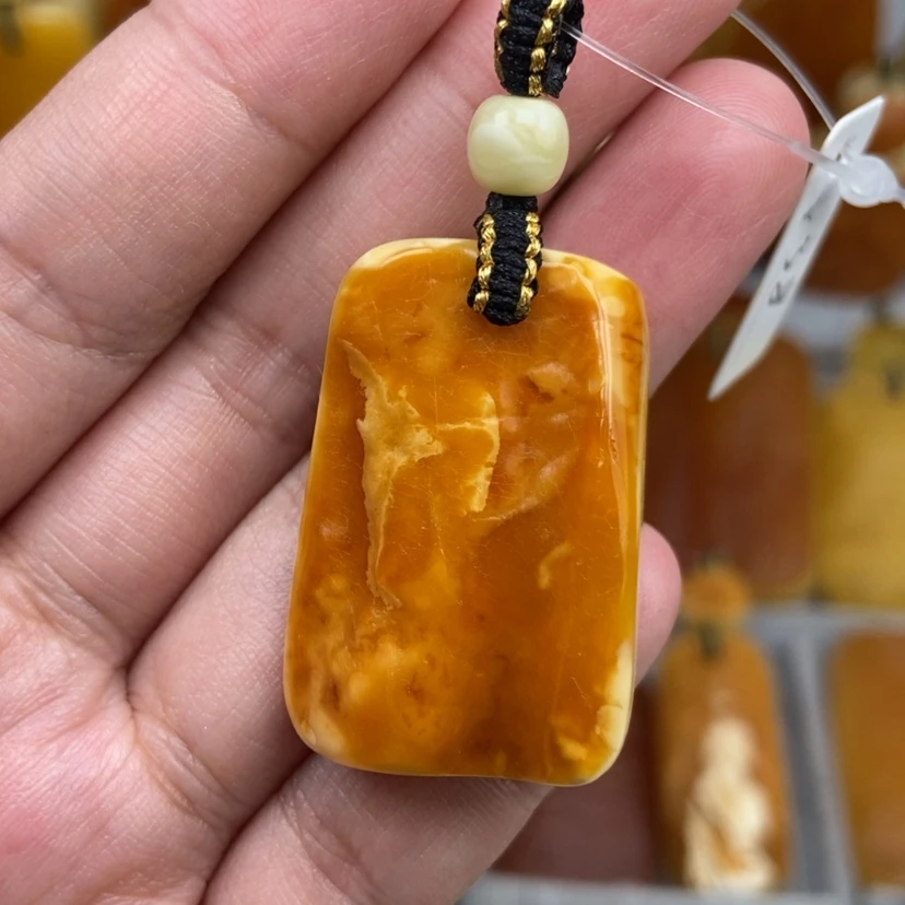 【闪购商品】未镶嵌颈饰琥珀