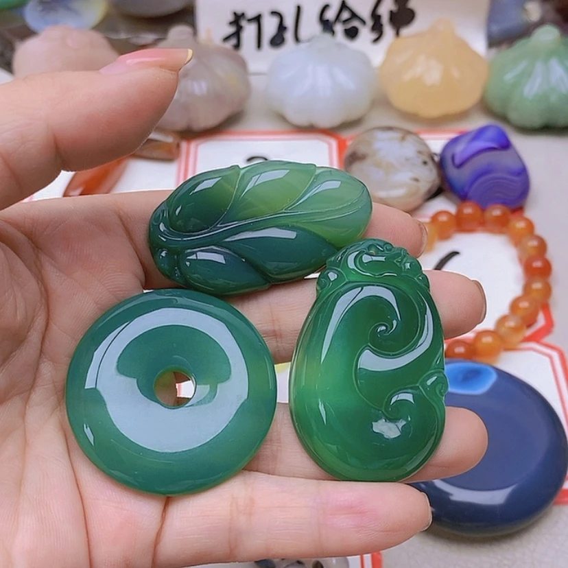 【闪购商品】玛瑙/玉髓未镶嵌珠宝半成品飞***刚