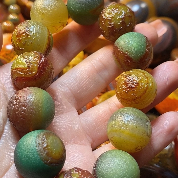 悦***圈玛瑙/玉髓未镶嵌手链