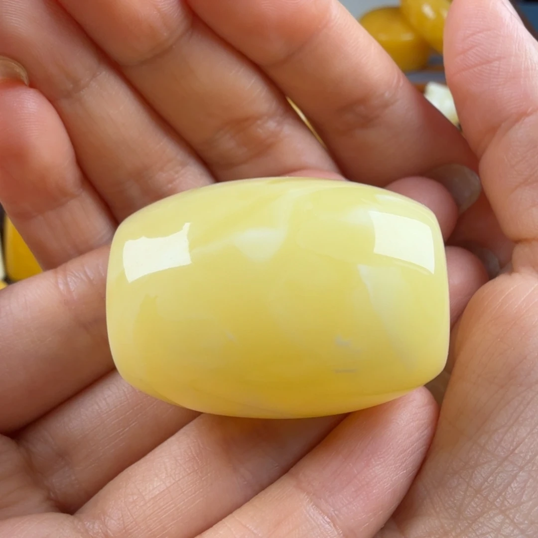 琥珀颈饰未镶嵌纯天然琥珀蜜蜡无优化