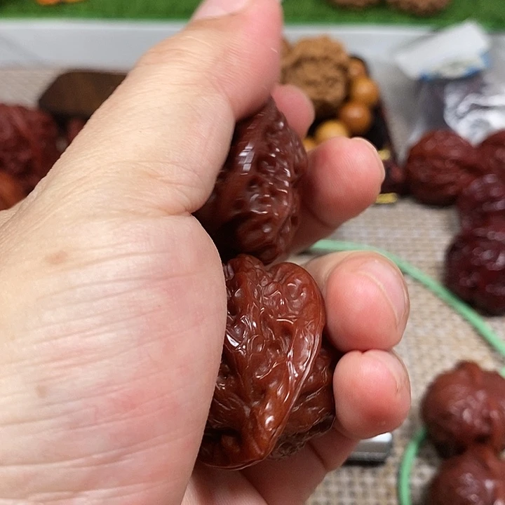 栾***店文玩核桃把件佛肚