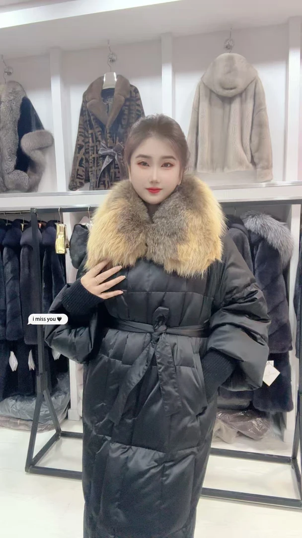 冬季长款狐狸毛鹅绒服