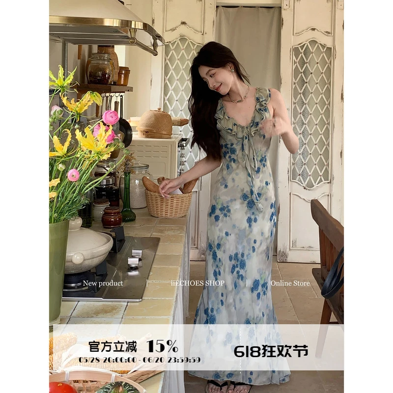 iiECHOES 迷人的蓝妖姬 45°斜裁晕染吊带长裙气质v领碎花连衣裙