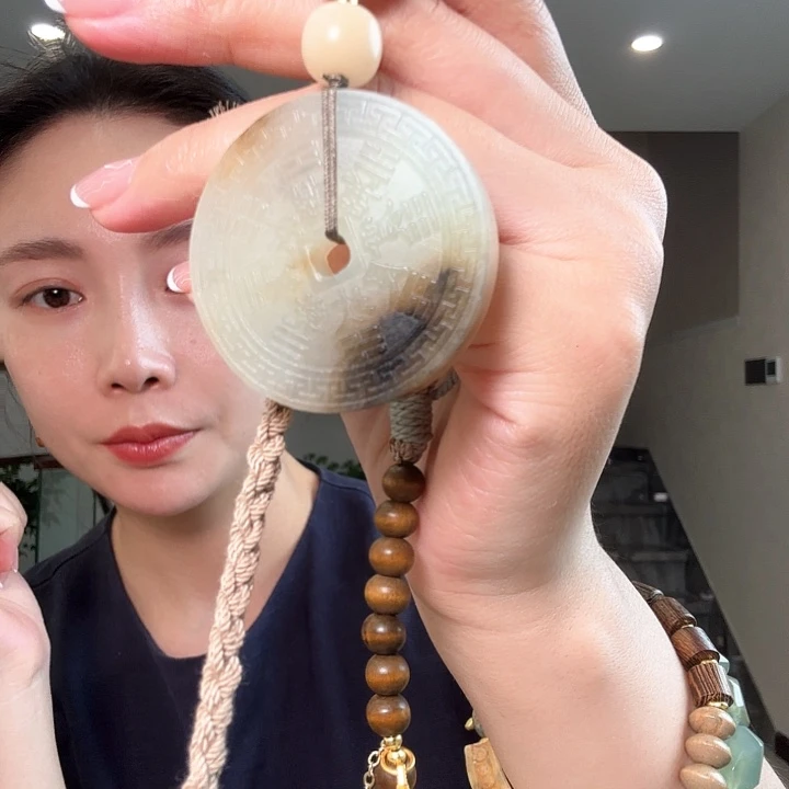 @***单蛇纹石玉未镶嵌颈饰