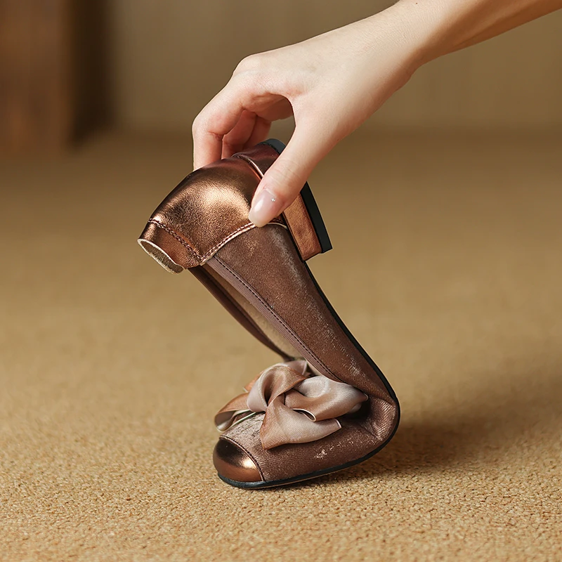 大小码303132单鞋女新款春秋牛皮粗跟浅口蝴蝶结方头法式大码小码