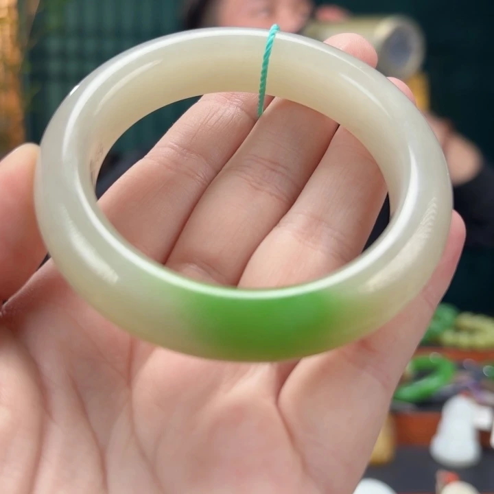 和田玉手镯55未镶嵌