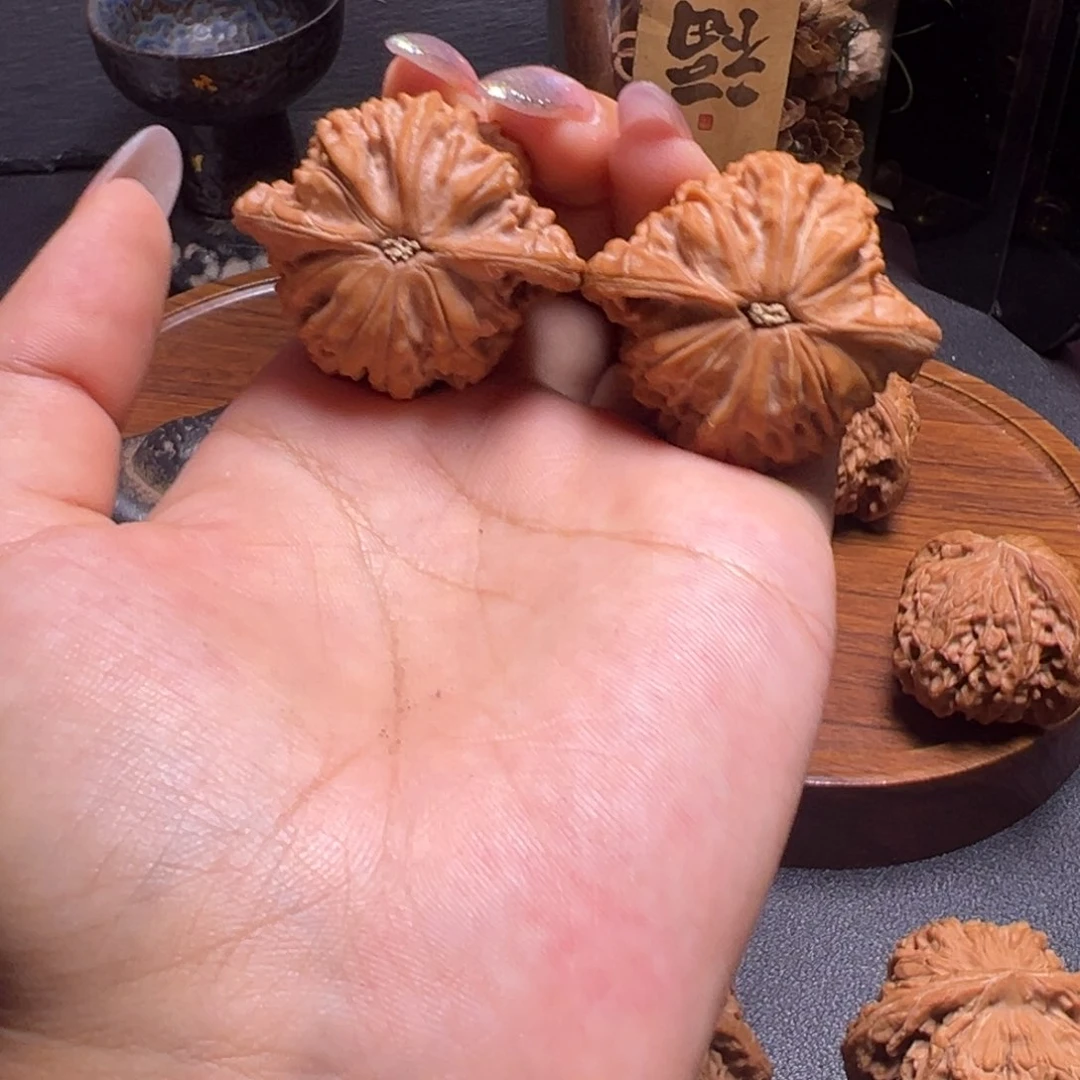 本***）文玩核桃把件磨盘39全品蝴蝶