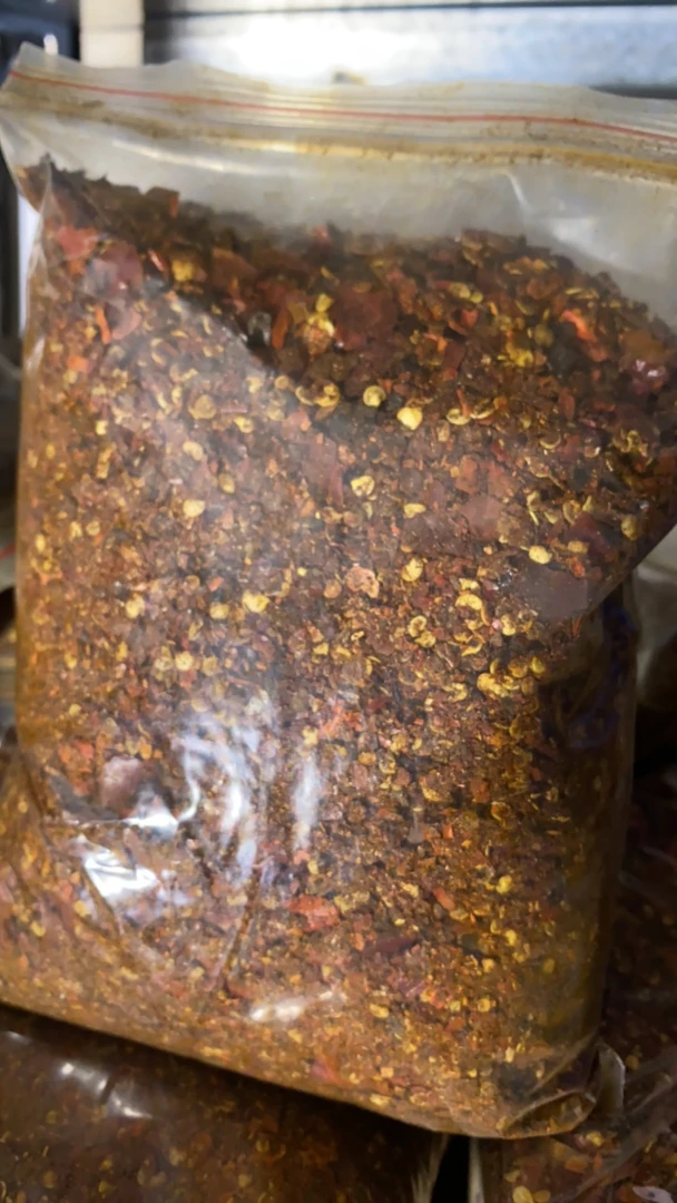 正宗柴火烧糊辣椒面