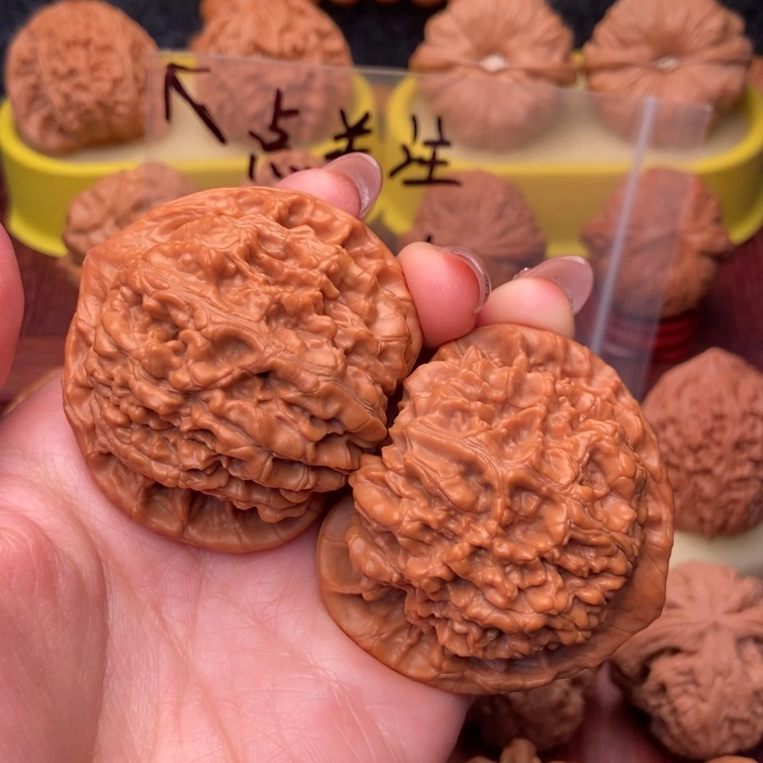 把件文玩核桃50红皮 麒麟 官帽