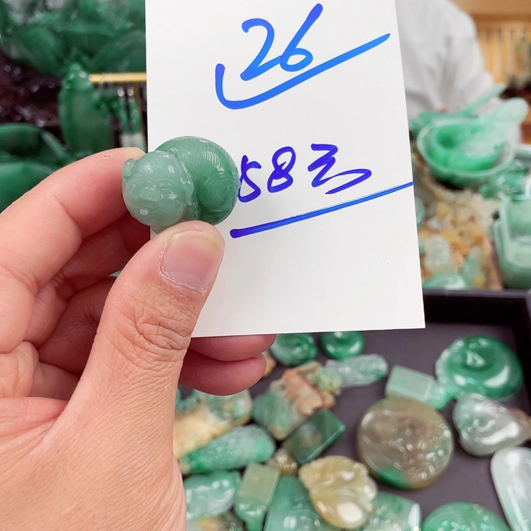 石英质玉猪未镶嵌