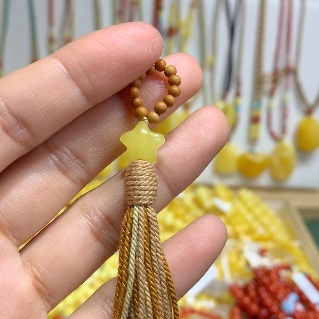 蜜蜡未镶嵌裸石配饰