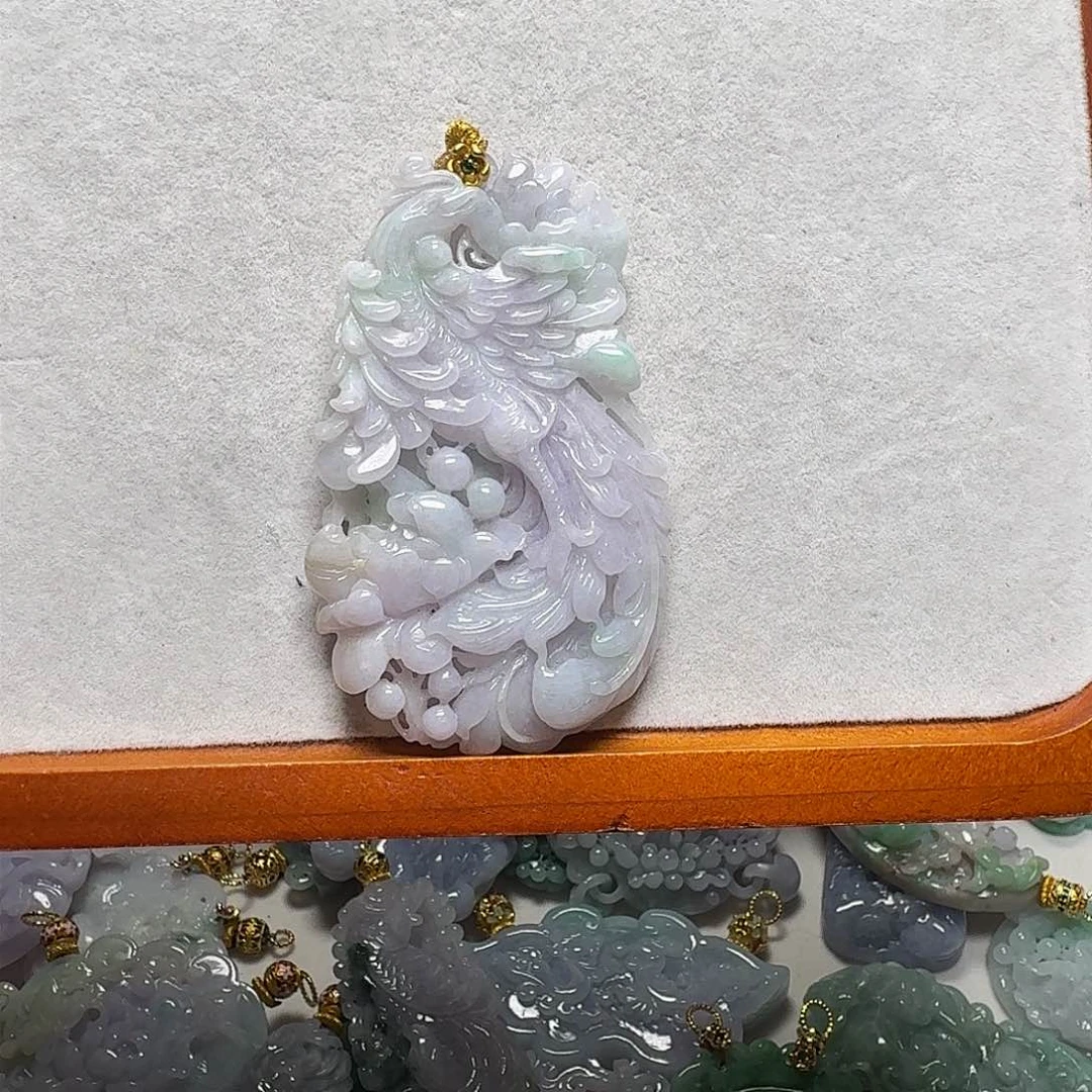 吊坠(赠链)未镶嵌翡翠