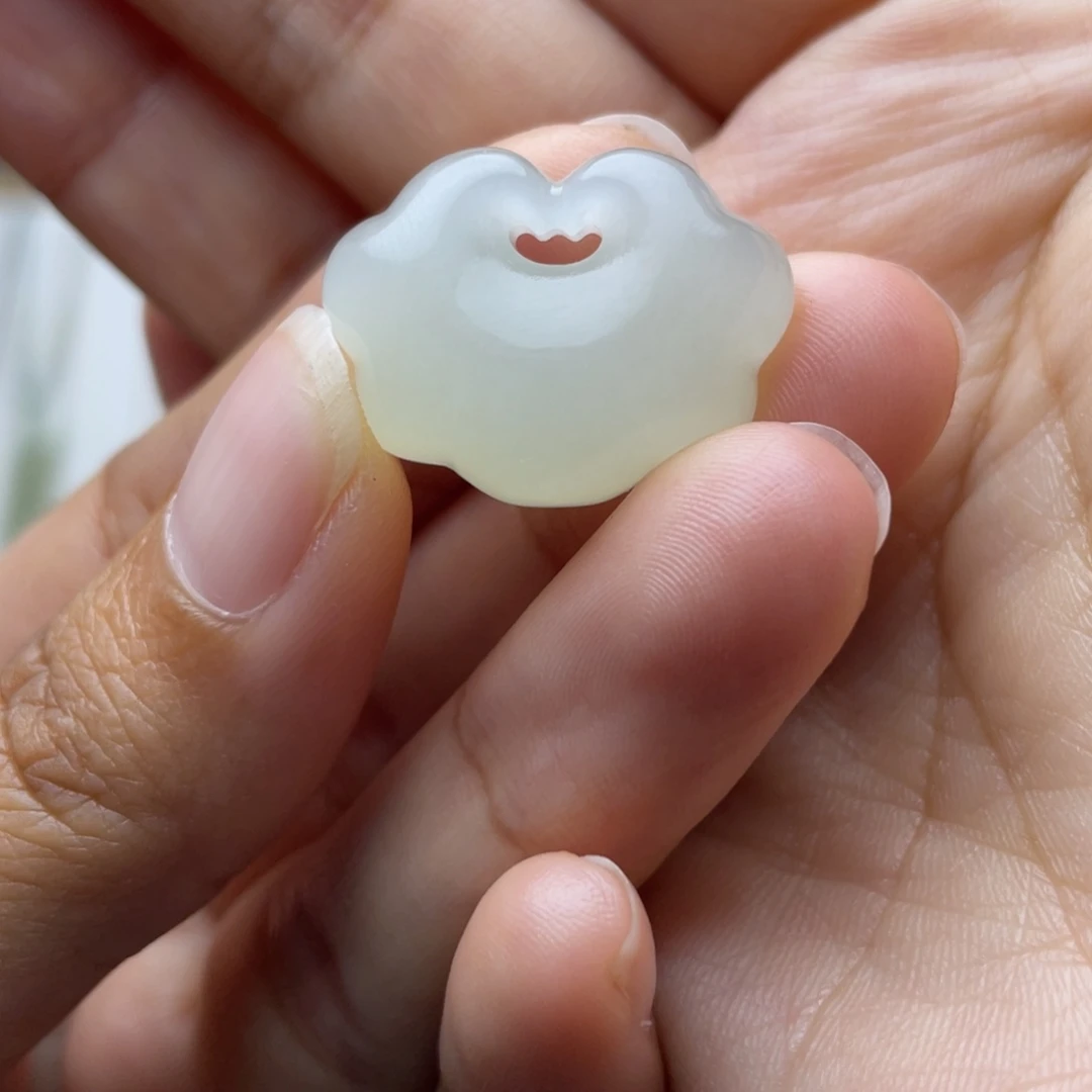 和田玉未镶嵌吊坠(不含链)