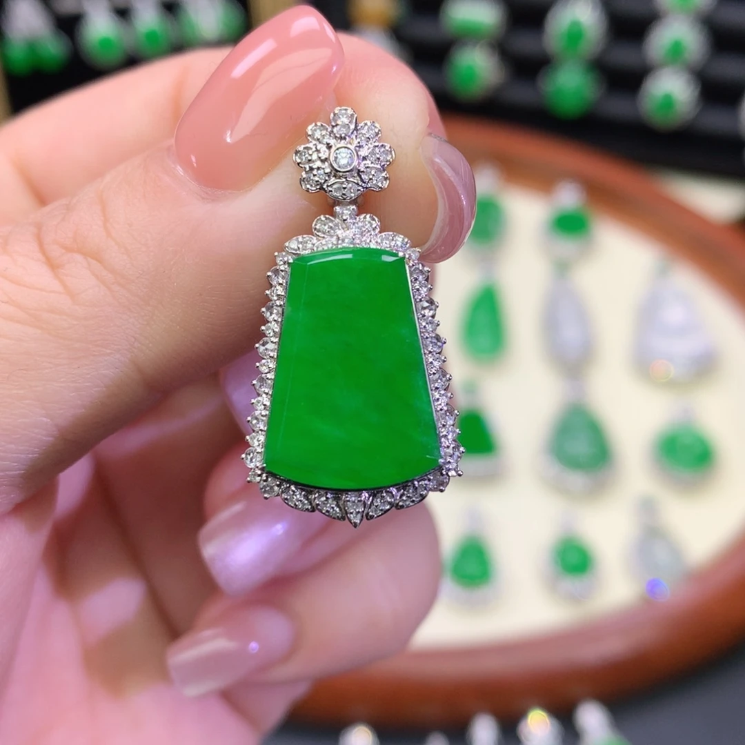 翡翠18K金镶嵌吊坠(不含链)