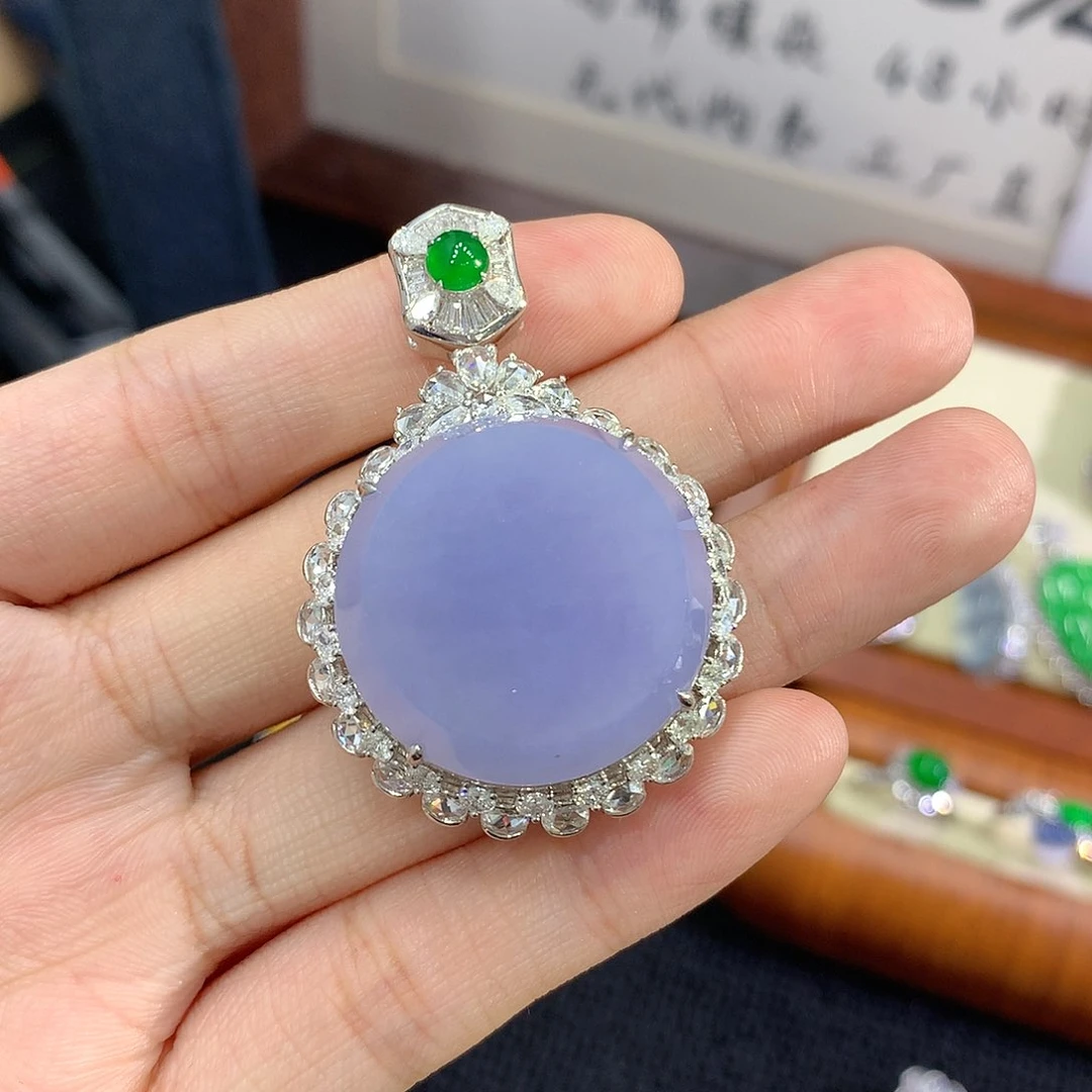 【闪购商品】吊坠(不含链)18K金镶嵌翡翠圆牌