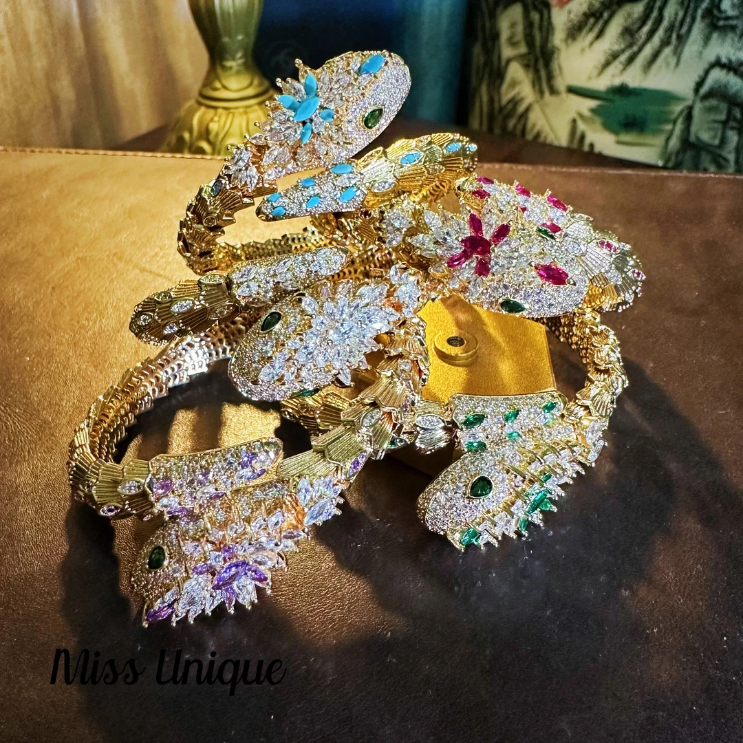 D0599金色蛇满钻手镯