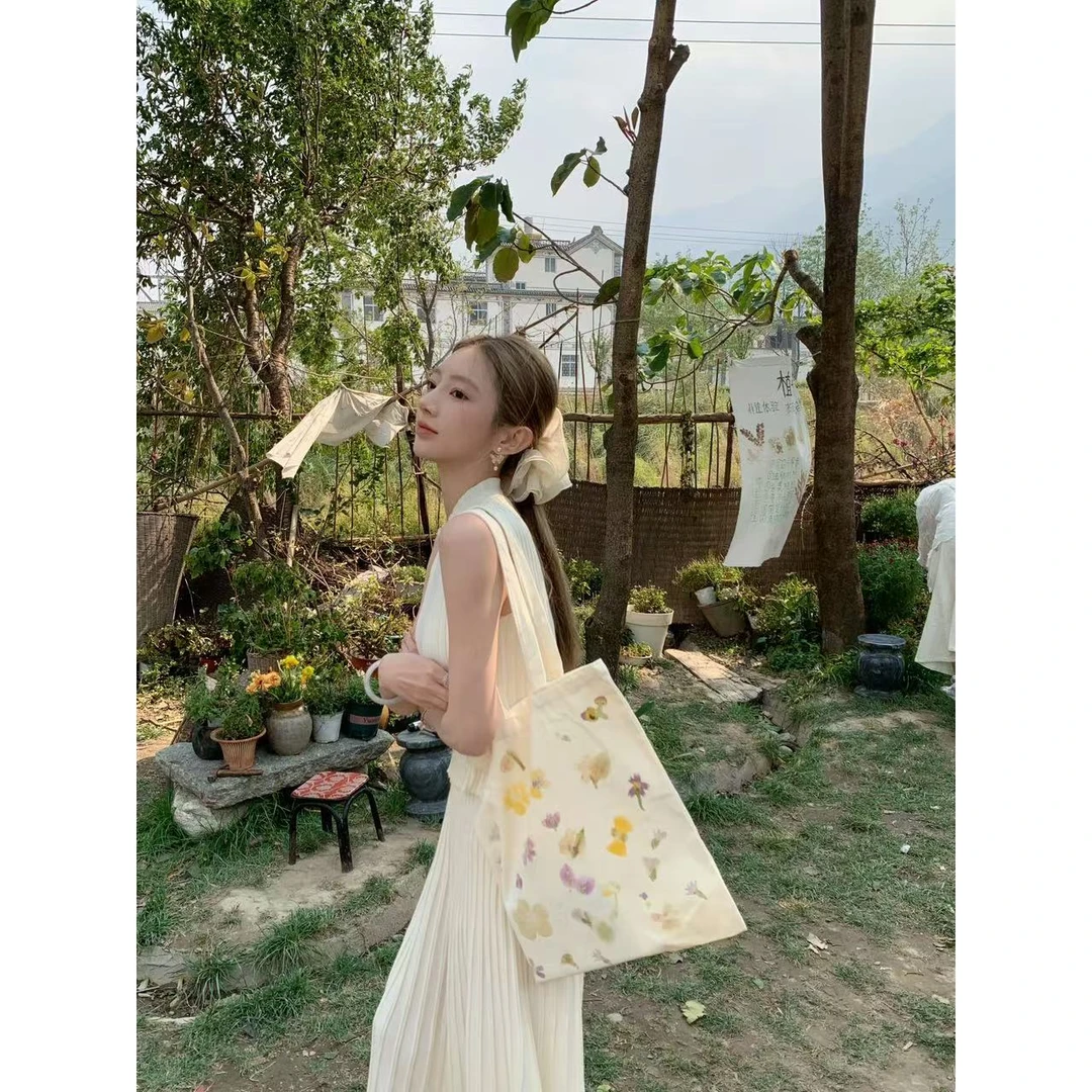 【盒子专享】半纸风霜  白色百褶针织裙无袖上衣两件套