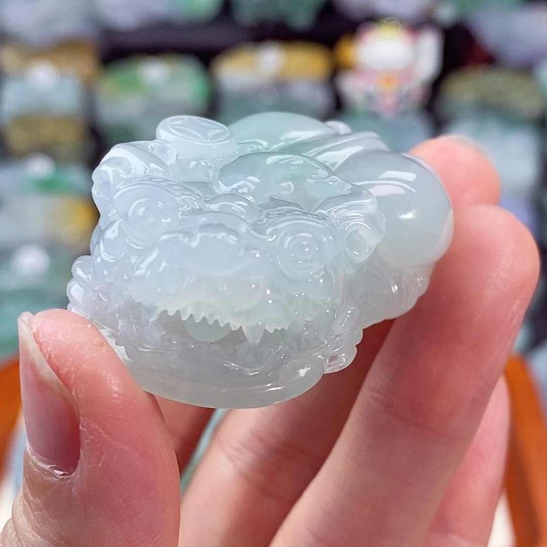 颈饰未镶嵌翡翠天然