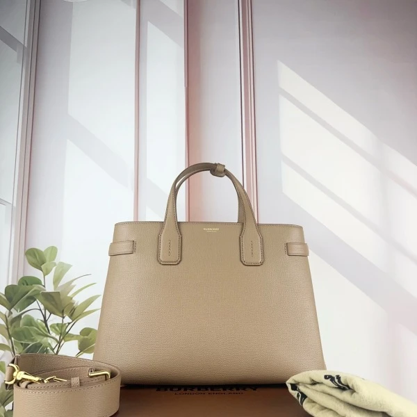 博柏利/包包/未使用/34×16×25/C537557828