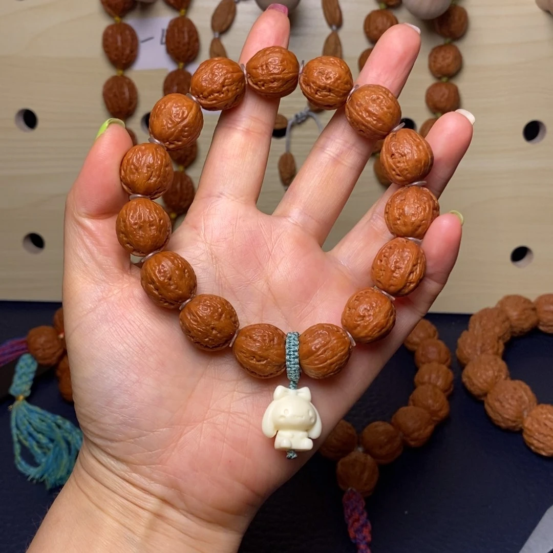 文玩核桃吊坠1.6金蟾手持红皮