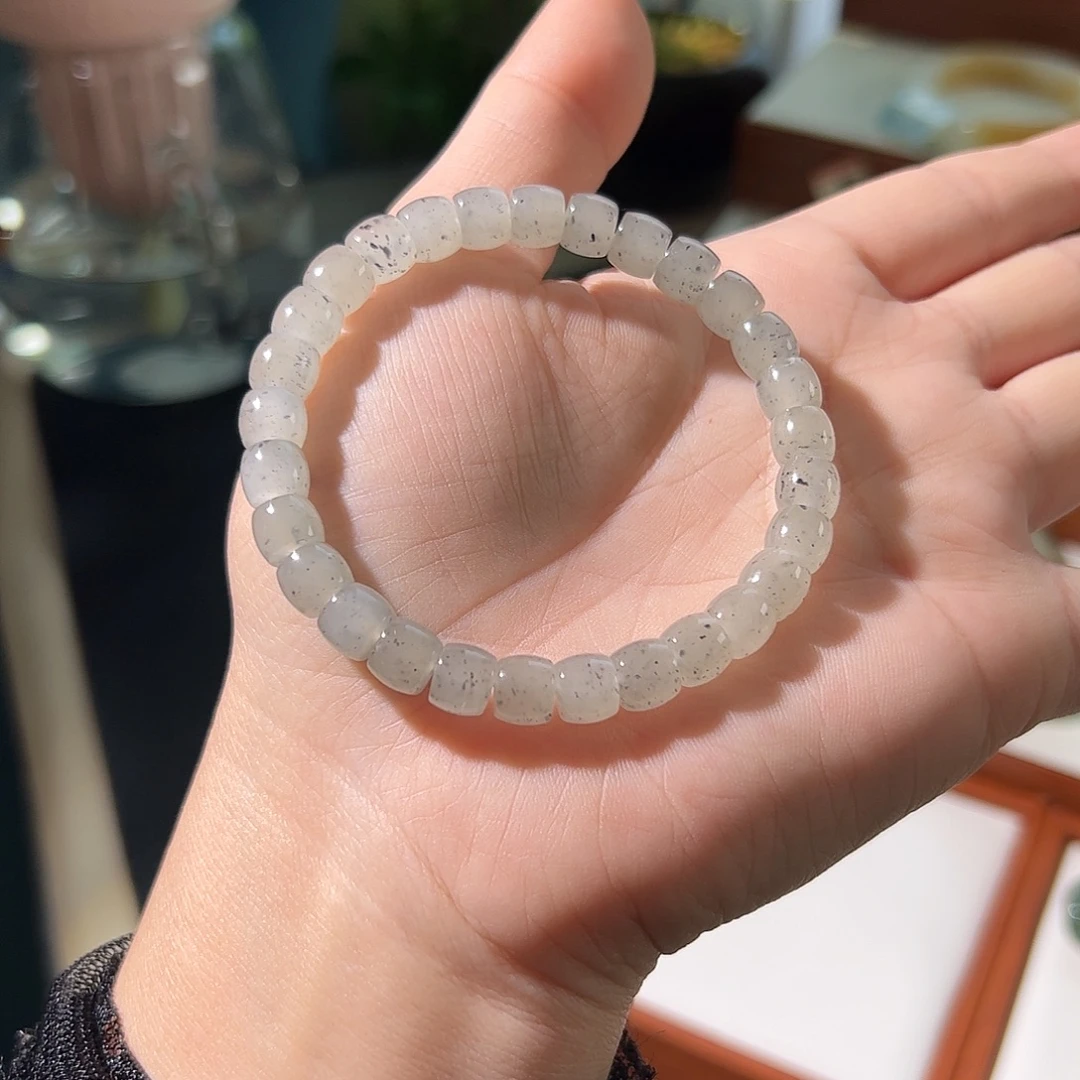 和田玉未镶嵌手串