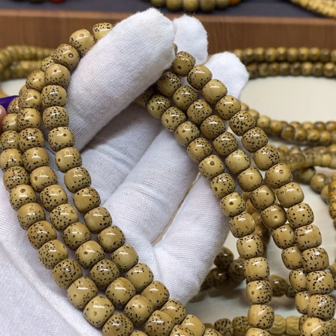 【闪购商品】手串星月菩提得*。原生态石玉料卡7