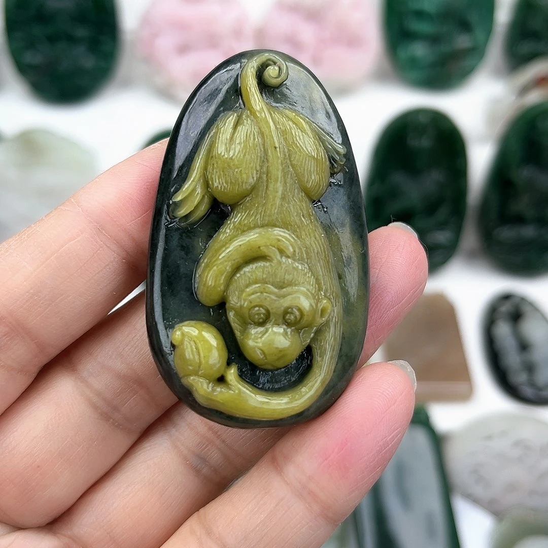 独山玉未镶嵌颈饰