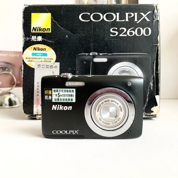 9新 Nikon/尼康 s2600黑色1400万像素5倍变焦 人像通透亮白