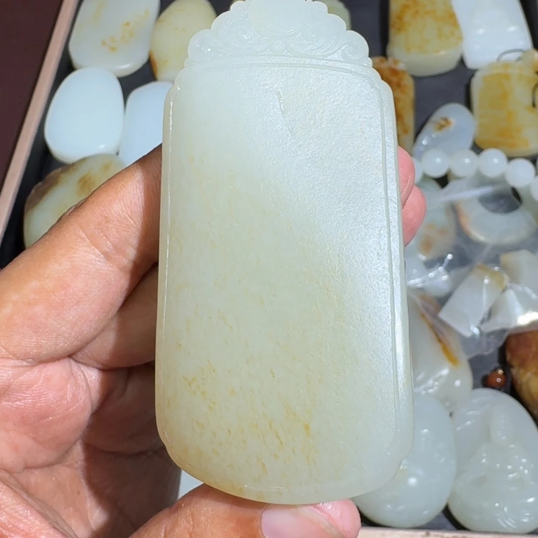 和田玉未镶嵌吊坠(不含链)