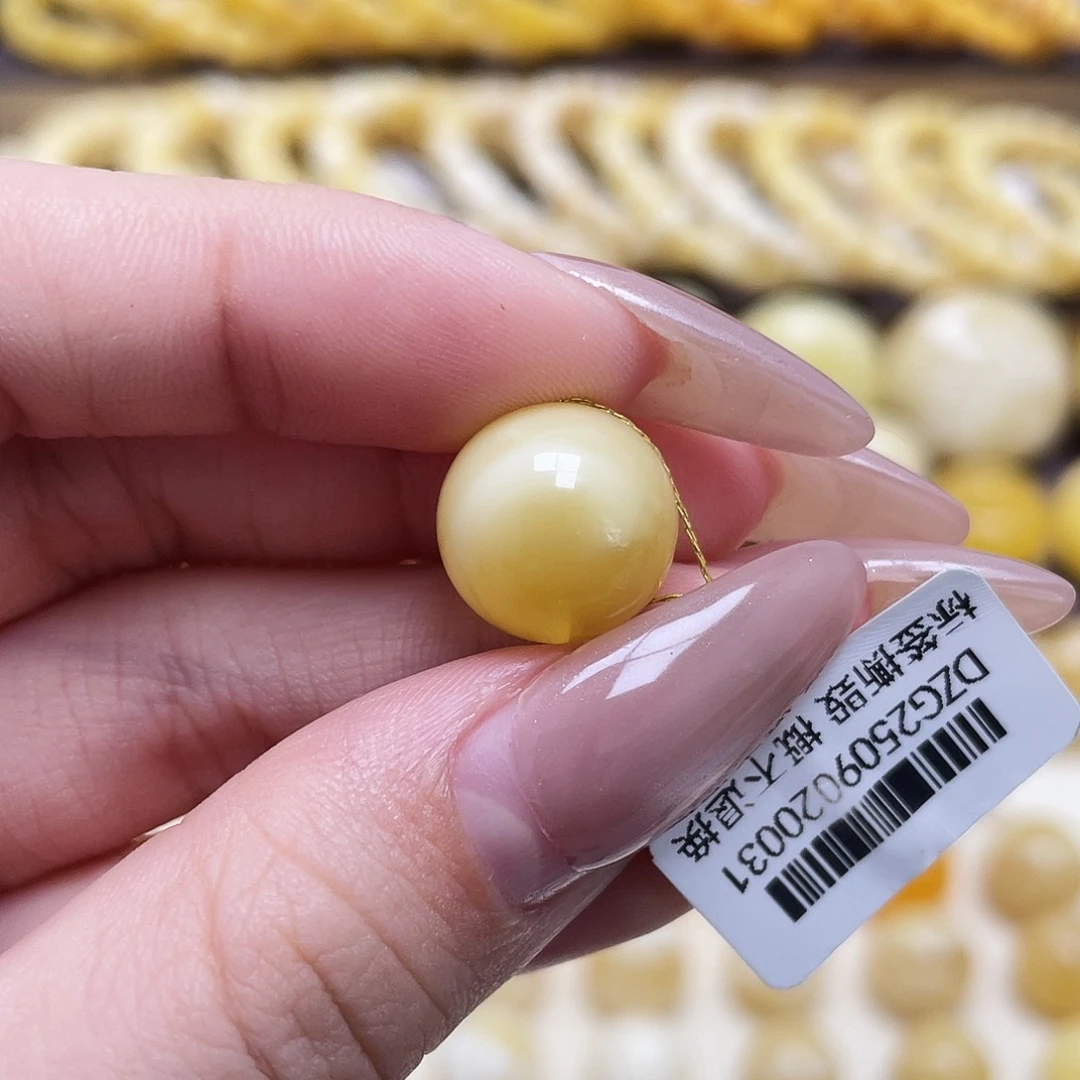琥珀未镶嵌裸石13.3mm圆珠瑕