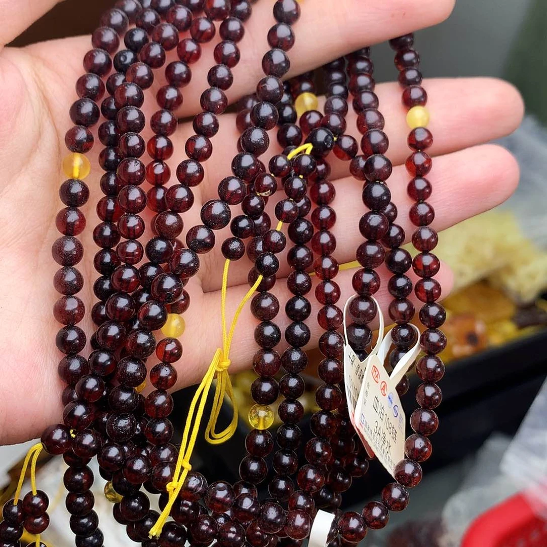 未镶嵌琥珀珠宝奇石