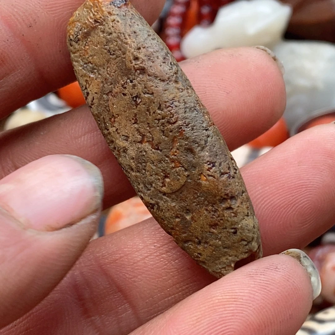 DIY琉璃珠子的颜色是蓝色的