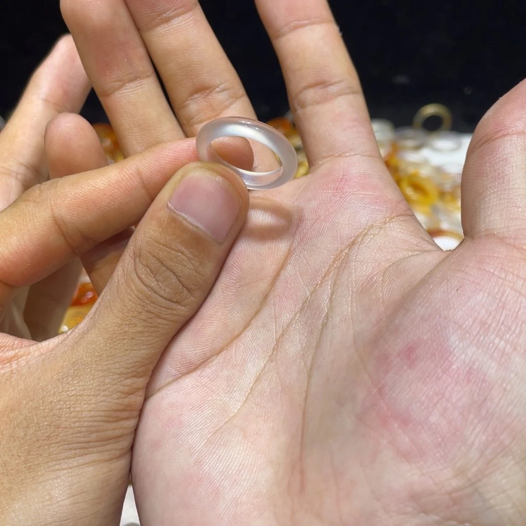 玛瑙/玉髓未镶嵌戒指204号港15 默认瑕疵