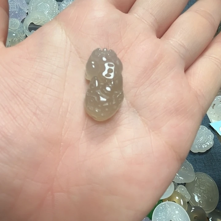 未镶嵌颈饰玛瑙/玉髓
