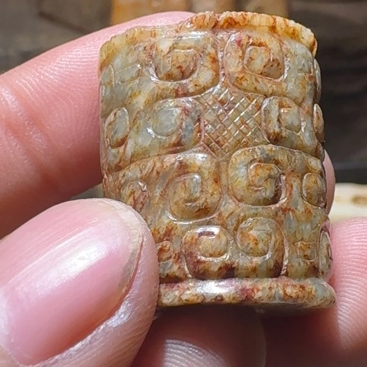 和田玉（糖玉）颈饰未镶嵌右**中