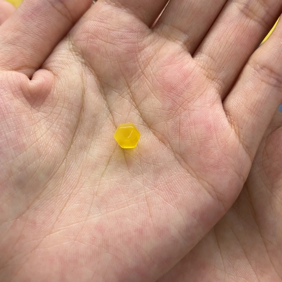 Z***Z琥珀颈饰未镶嵌天然琥珀