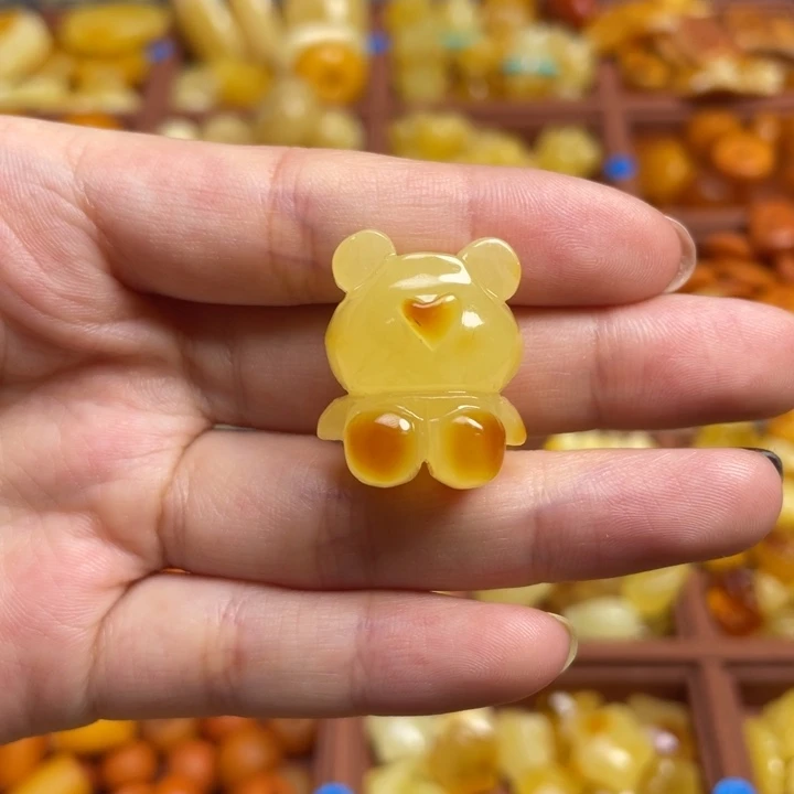 江***奥蜜蜡未镶嵌珠宝奇石俏色小熊