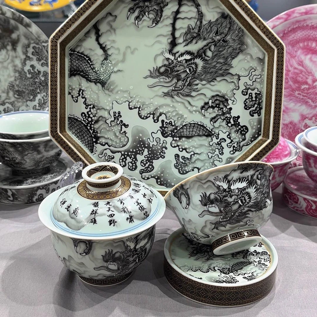 瓷片景德镇瓷器精品陈列