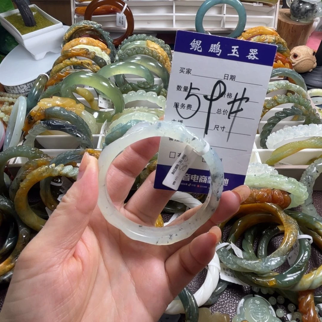 未镶嵌蛇纹石玉手镯