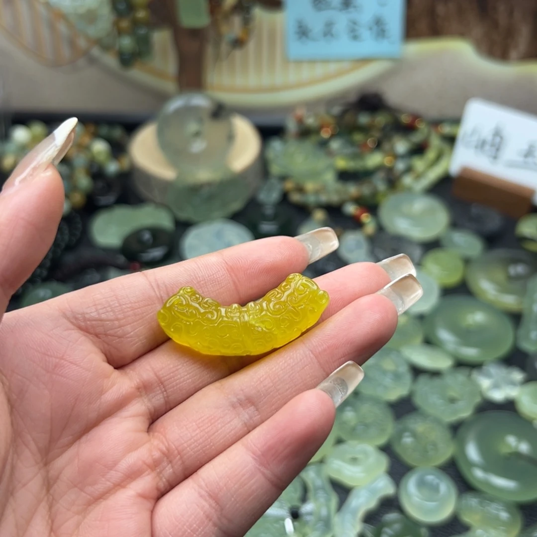 ****蛇纹石玉未镶嵌颈饰玉衡黄金玉黑