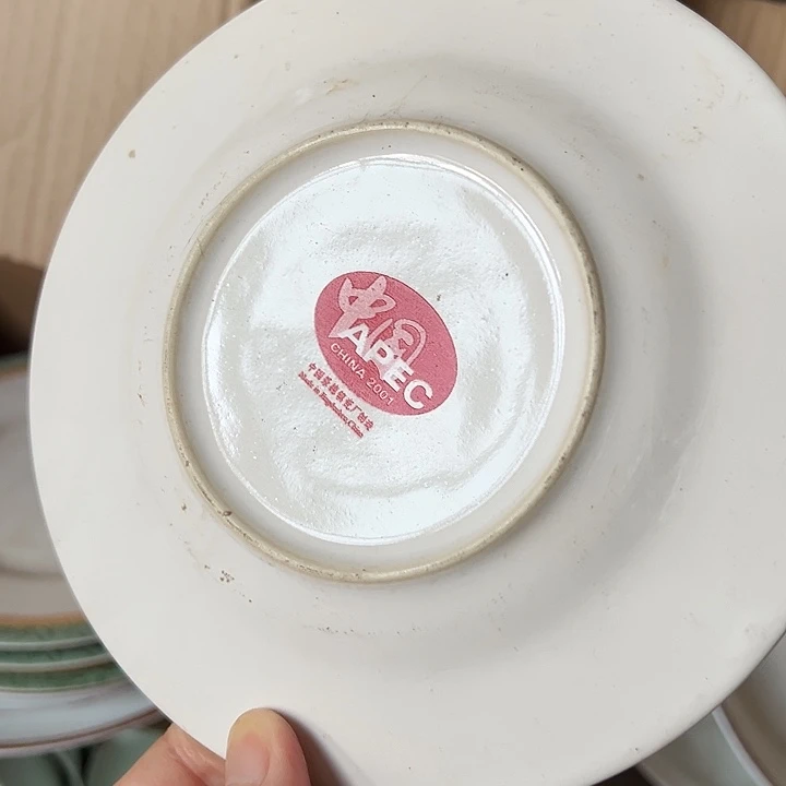 景德镇高温陶瓷陶瓷六寸绿宝