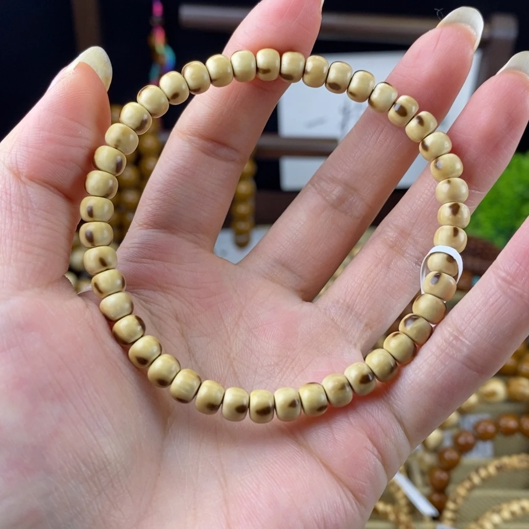 紫金鼠手串奶油小肉包