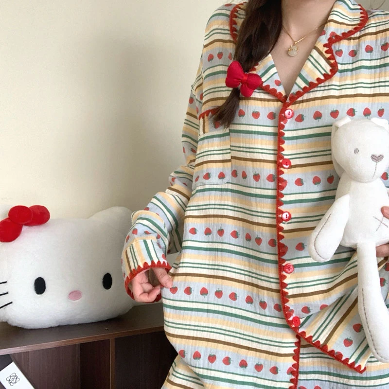 秋季韩系拼接草莓云朵棉睡衣女款2025新款春秋季甜美风长袖家居服