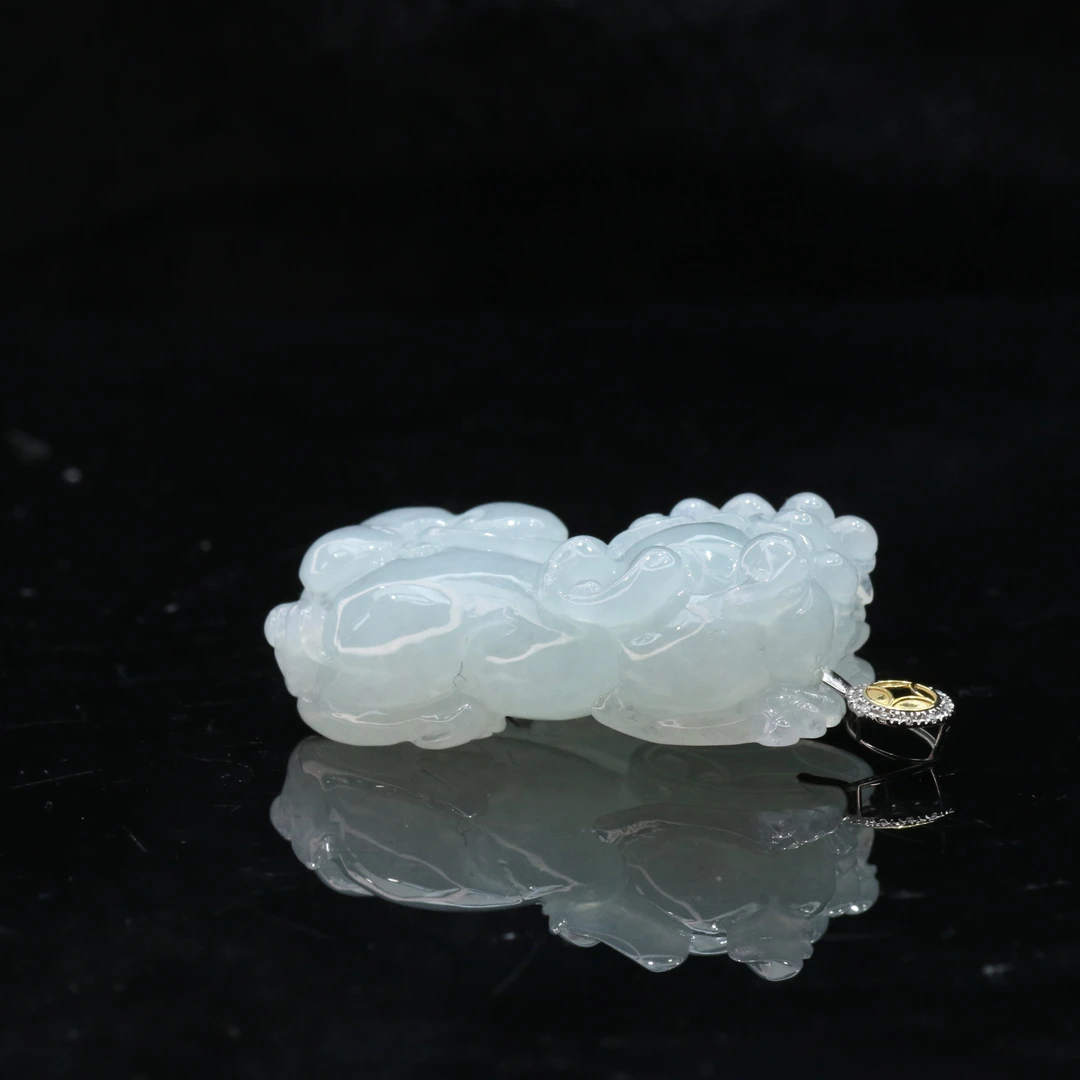 lot20天然缅甸翡翠A货貔貅/100559/保利厦门拍卖