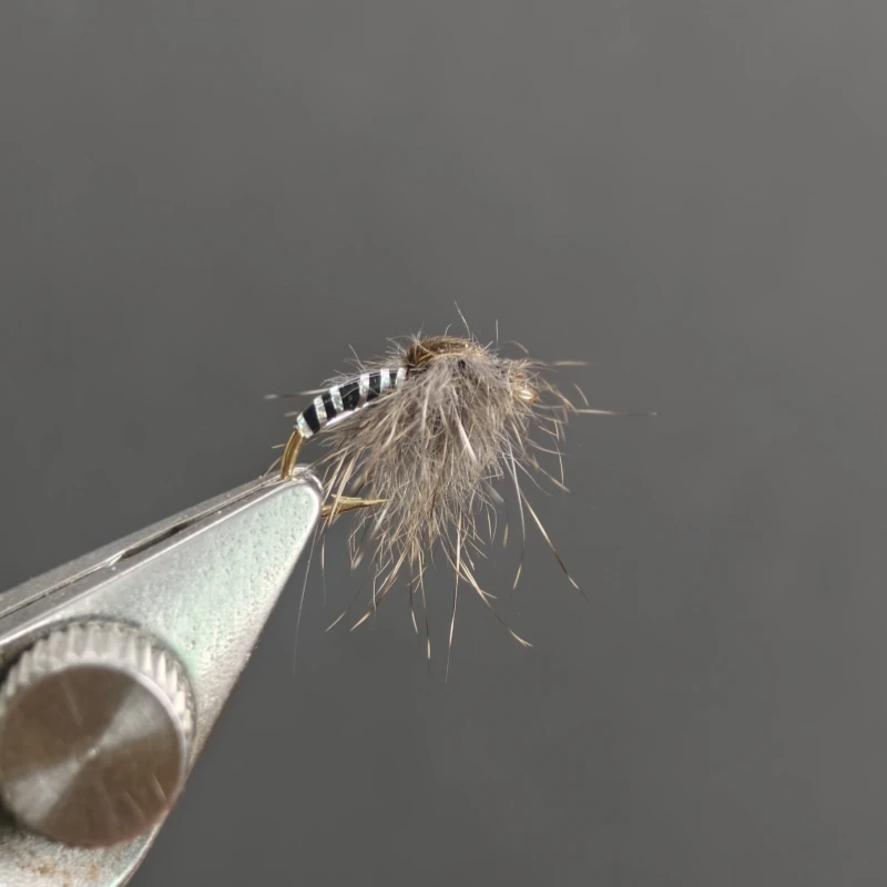 手工精绑飞蚊子模仿花蚊子飞蝇钩飞钓路亚通用摇蚊钓马口白条桃花